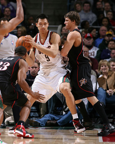 福建队完胜76人，易建联带队取胜