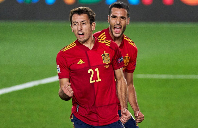 法国队轻取马来西亚队，黄鸭组合刷新纪录的简单介绍