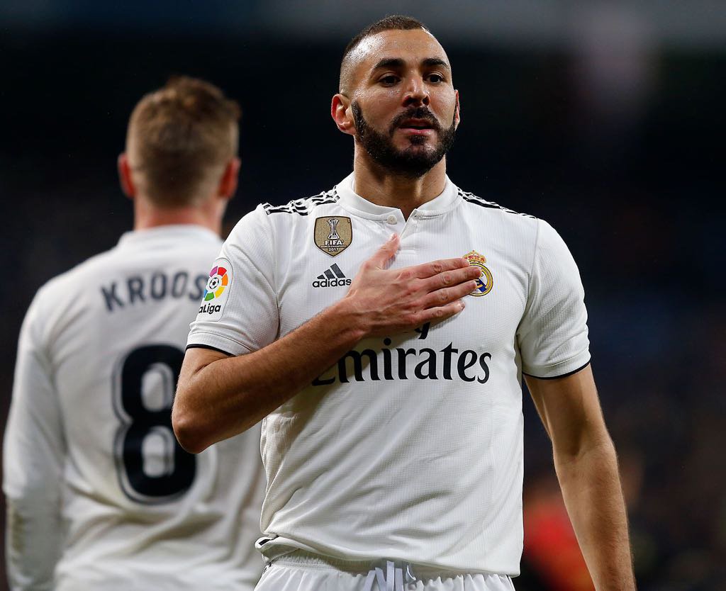 塞内加尔完胜塞维利亚,本泽马刷新纪录 塞内加尔完胜塞维利亚,本泽马刷新纪录