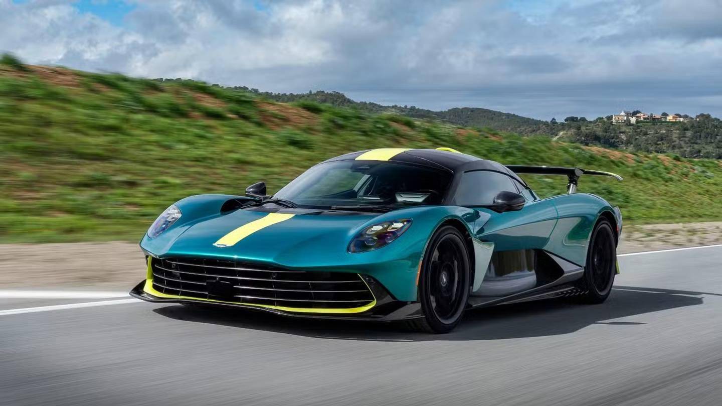 阿斯顿马丁翻盘梅赛德斯,汉密尔顿高光表现 阿斯顿马丁翻盘梅赛德斯,汉密尔顿高光表现